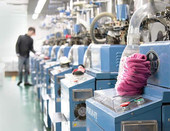 soxwow custom socks manufacturer factory production line