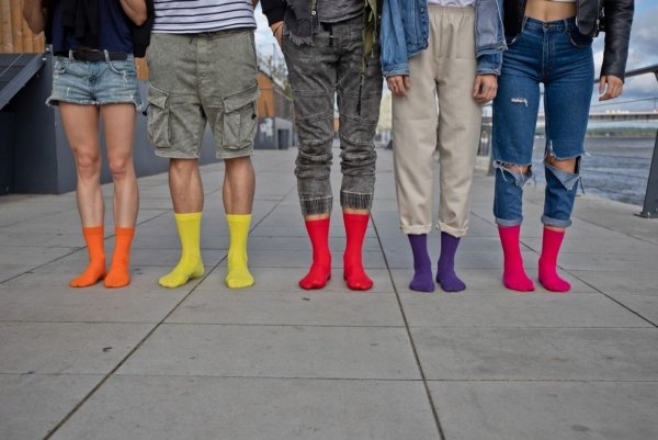 Cotton casual socks in different colors